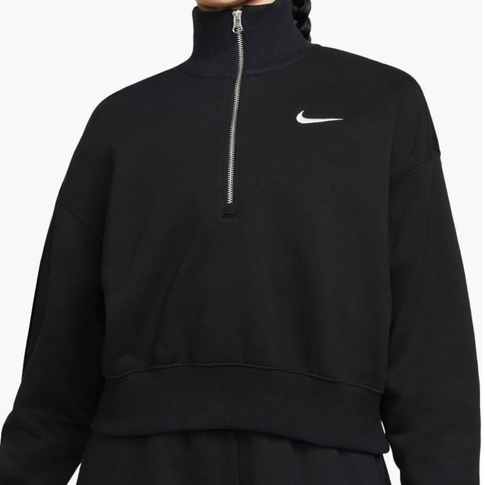 Nike Women's Black Half-Zip Sweatshirt